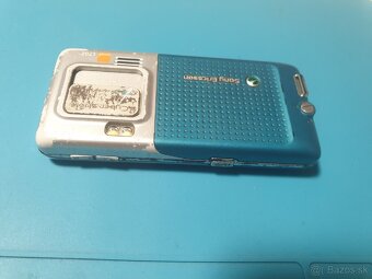 Sony Ericsson C702 - 7