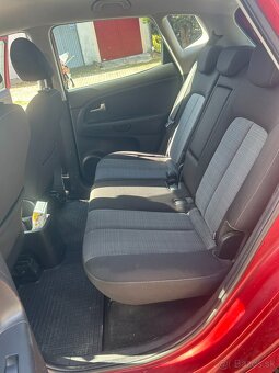 Predám Kia Venga 1,4l, 66,2kW - 7