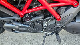 Ducati Diavel 1200 Carbon 2016 - 7