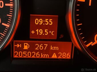 BMW 318D 2.0TDi - 7