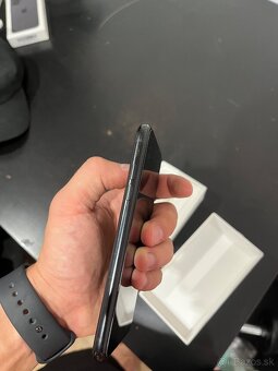 Predam Iphone XR 64Gb - 7