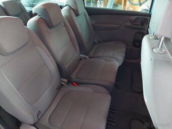 VW  Sharan 4x4 - 7