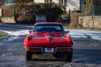Chevrolet Corvette C2 Stingray (1964) - 7