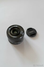 Sony E pz 16-50mm f/3.5-5.6 OSS - 7