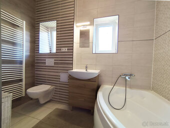 Kompletne zariadený byt pri Holiday Inn, skvelé bývanie a - 7