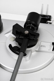 YAMAHA - TECHNICS TT-500  / direct drive, quartz automat - 7