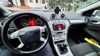 Ford Mondeo - 7