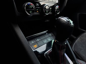 Škoda Octavia Combi RS 245 DSG - 7