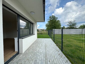NA PREDAJ: 2 - IZBOVÝ APARTMÁN S PREDZÁHRADKOU, STUPAVA, - 7