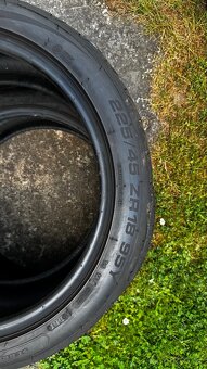 225/45 R18 - 7