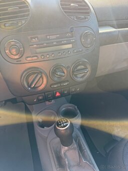 Volkswagen New Beetle Cabrio 1.4BENZIN - 7