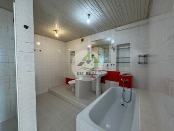 Prenájom priestranného mezonetového bytu s garážou a záhrado - 7