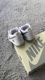 Nike SB Dunk Low Supreme 95 White Metallic Silver - 7