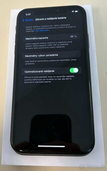 Apple Iphone XR 64GB Black - 7