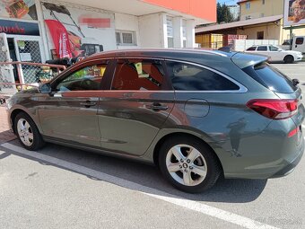 Hyundai i 30 kombi, 1,5i, 11/2022 - 7