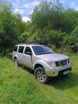 Nissan Pathfinder - 7