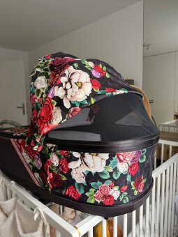 Vanička Cybex priam 4.0 spring blossom dark - 7