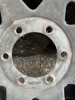 Mangels 6x139,7 R15 - 7