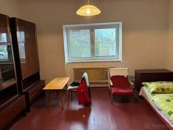 Rodinný dom 4.izbový + viničný domček s pozemkom - 7