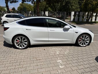 Tesla Model 3 Performance | 377 kW (513 PS) | 4x4 | 10/2019 - 7