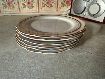 kořenky, talíře - 7