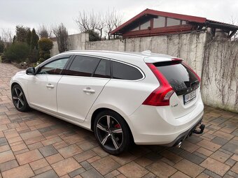 Vovlo V60 R design D4 - 7