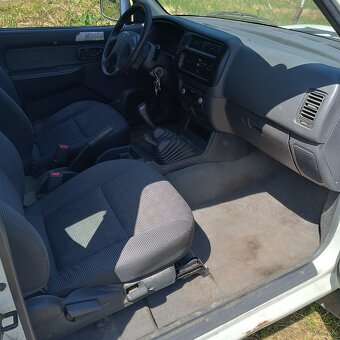 Mitsubishi L200 - 7
