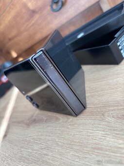 Samsung Galaxy Z Flip 5 - 7