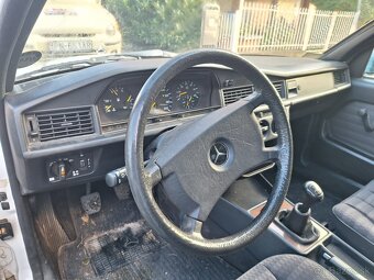 Mercedes-Benz W201 190D 2.0 (1988) - 7
