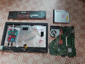 Asus notebooky na diely. - 7