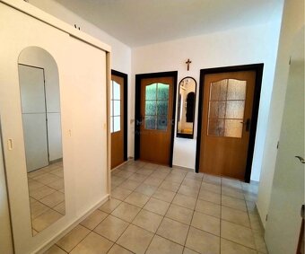 Viac ako byt, Váš NOVÝ DOMOV - Veľký 3i byt, Bizetova ul. v  - 7