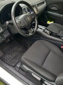 Honda HR-V 1.5 i-VTEC Elegance CVT automat s ťažným zariaden - 7