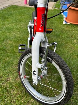 Woom 2 s original stojanom a prilbou 46-51cm - 7