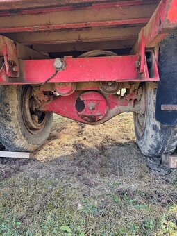 Vyklápacia Vlecka s pohonom za traktor - 7