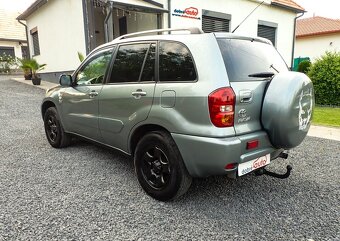 TOYOTA RAV4 2.0 D-4D 4x4 85kW - 2004 - KLIMA- ŤAŽNE - ŠPZ- - 7