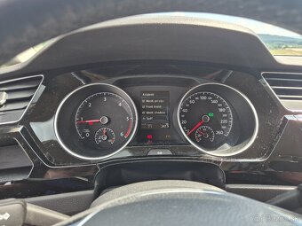 Predám VW Touran 2.0 TDI DSG EU6 150PS Highline Webasto - 7