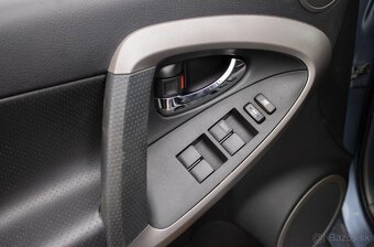 Toyota RAV4 2.2 D-4D - 7