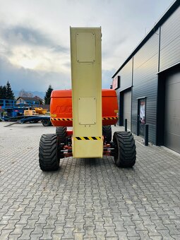 Terenní plošina JLG 800AJ - 7