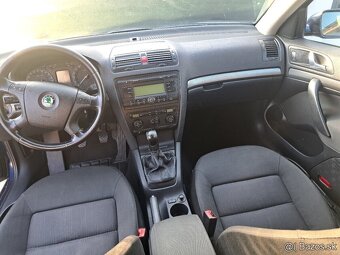 Škoda Octavia combi 2,0 benzín 110KW - 7