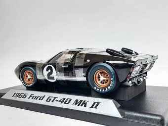 1:18 - Ford GT40 MK II #2 (1966) - Shelby Collectibles -1:18 - 7