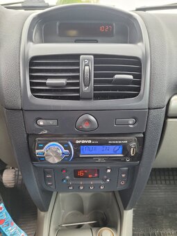 Renault clio - 7