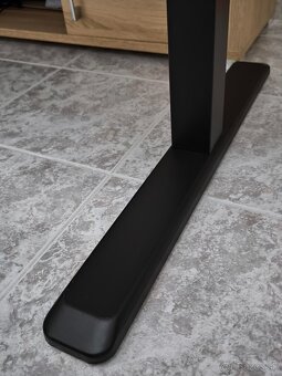 Elektrický výškovo nastaviteľný stôl Alza Ergo 140x80 cm - 7