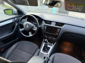 Škoda Octavia Combi 1.6 TDI Elegance - 7
