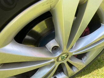 Predám Škoda Octavia2 RS 2,0 TDi 125kw (automat 6st.) - 7