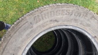 225/65r17 102H  Matador zimne + Bridgestone zimne - 7
