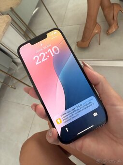 Apple iPhone 13 – Modrý (128 GB) - 7