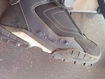 Snowboard s viazaním - 7