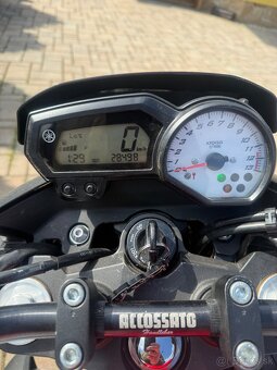YAMAHA FZ8 rv2012 - 7