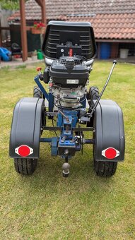 Predám nový doma vyrobený kompaktný traktor - 7