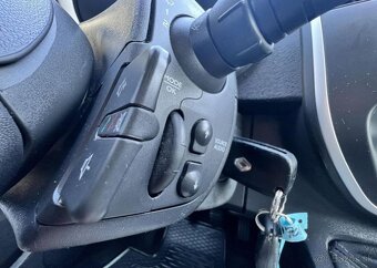 Renault Kangoo 1.5DCi 81KW KLIMA 1.MAJ ČR DPH nafta manuál - 7